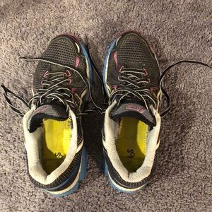 ASICS running sneakers. GT 2000